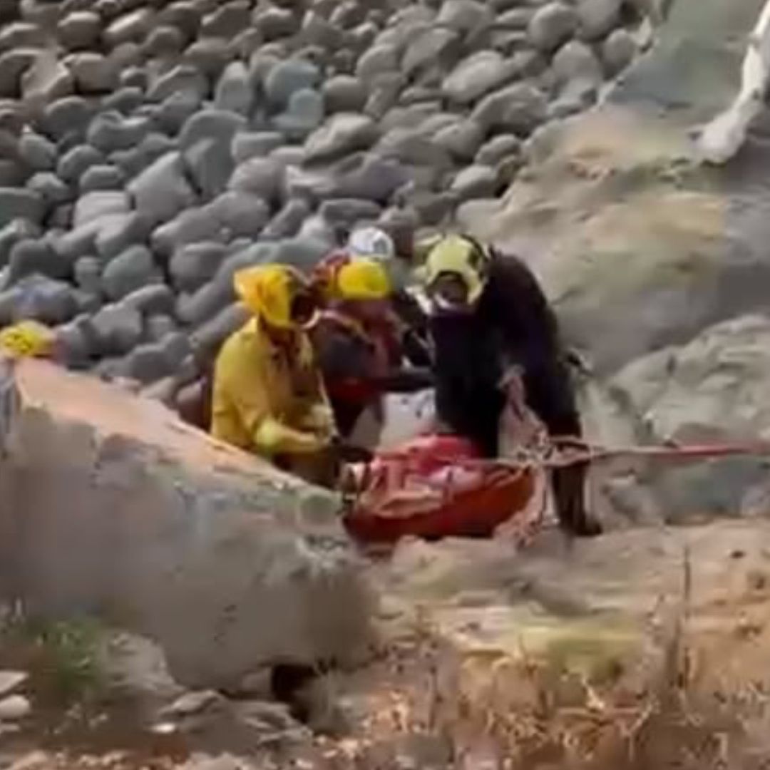 Rescatan a Hombre con Discapacidad Auditiva Atrapado en por Marea en El Sauzal, Ensenada